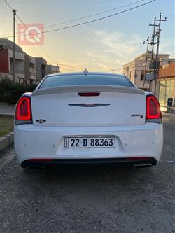 کرایسلەر 300